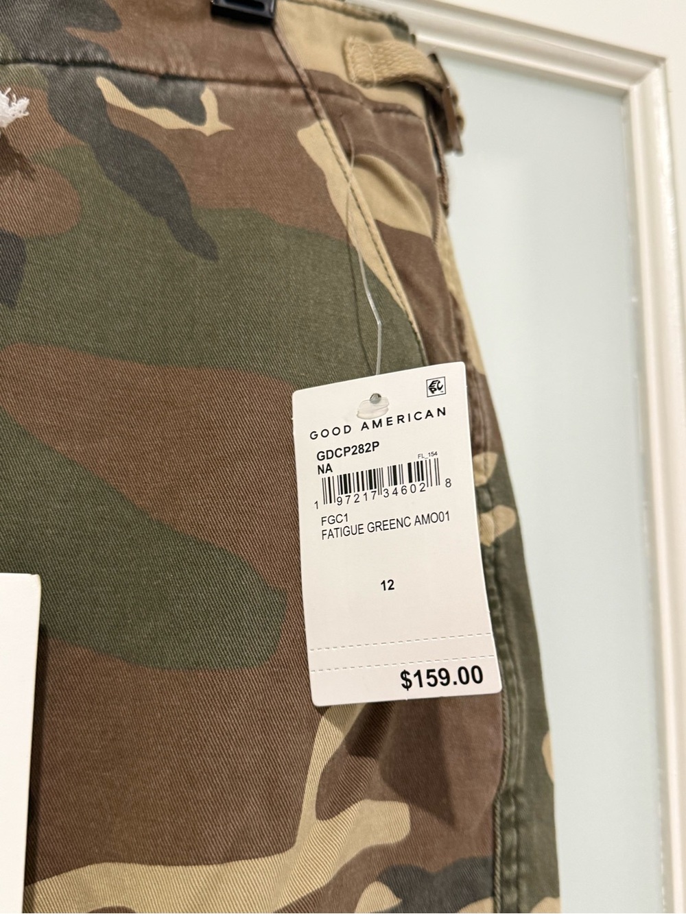 NWT Women's Camouflage Cargo Pants - Green Camo - Picture 3 of 6